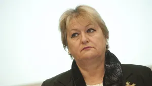 От зам.-министър до секретарка за едно ведомствено жилище