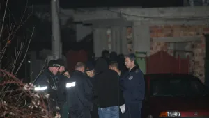 Полицаи са пострадали от сачми при операцията в Горна Баня