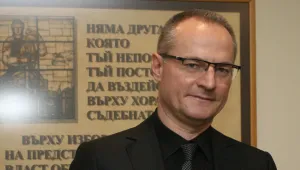 Лозан Панов поиска оставката на Владимира Янева и заместниците ѝ