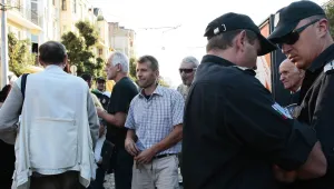 Националистът Расате преби 78-годишен мъж