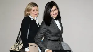 Коя е Меглена Кунева
