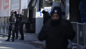 Властите продължават издирването на истанбулския атентатор