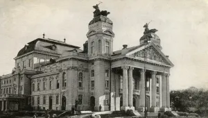 Народният театър отбелязва 110-ия си юбилей   