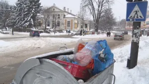 Шумен потъна в боклук след обилния снеговалеж