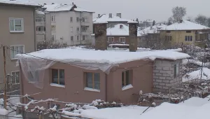 Пожар изпепели къщата на две семейства от Пловдив (ВИДЕО)