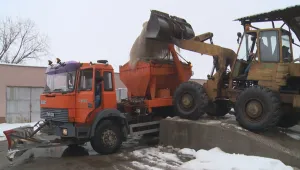 Солта свърши, снеговалежите продължават