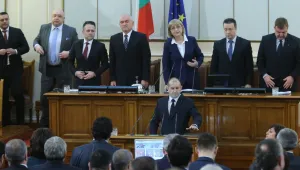 Политически реакции след словото на Румен Радев