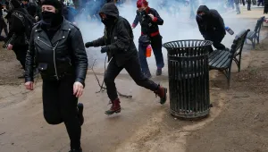 Полицията арестува повече от 90 протестиращи срещу Доналд Тръмп