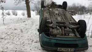 Тежка катастрофа с микробус и две коли край Лозен