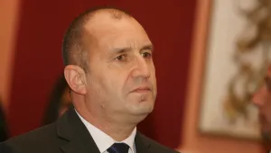 Над 40 организации: Румен Радев подтиква обществото към екстремизъм, омраза и насилие