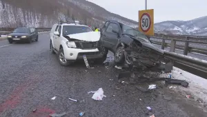 Трима пострадали в тежка катастрофа на АМ „Хемус”