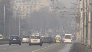 Окончателно: Градски транспорт за левче и забрани за паркиране при мръсен въздух в София