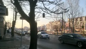 Възрастен мъж загина, блъснат от бус на пешеходна пътека