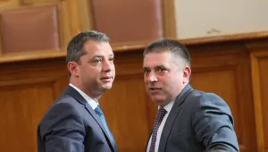 ГЕРБ не мислят да се разделят с Делян Добрев, питат за оставката на Елена Йончева