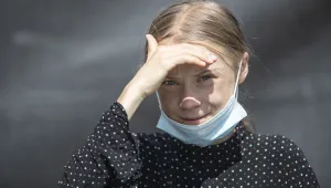 Грета Тунберг не възнамерява повече да си купува нови дрехи