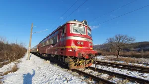 Влак блъсна каруца край Нова Загора