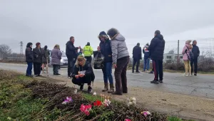 Протестиращи от Бузовград затвориха пътя към казанлъшкото село Розово