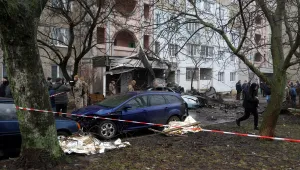 Хеликоптер се разби край детска градина в Украйна, има ранени