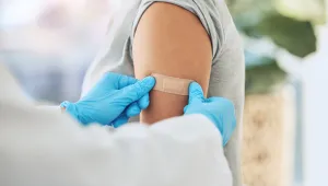 Безплатна имунизация срещу HPV и за по-големи момичета
