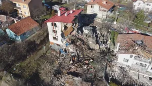 Общинско жилище за хората от разрушената къща близнак в Банкя - но след месец