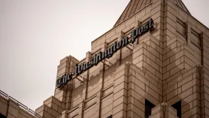 ФБР претърси дома на журналистка на Washington Post: Разследват не нея, а източниците ѝ