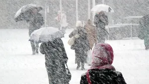61 жертви на снежни бури и проливни дъждове в Афганистан