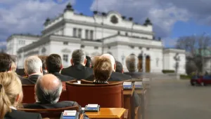 Депутати откриха пробив в системата за гласуване в парламента