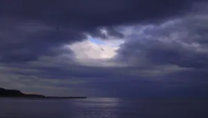 Тяло на момиче изплува край Ахтопол