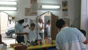 Фризьорството остава занаят