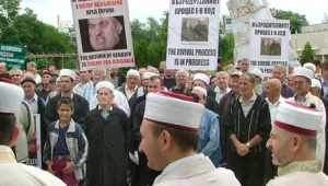 Мюсюлмани отново протестират срещу Генджев
