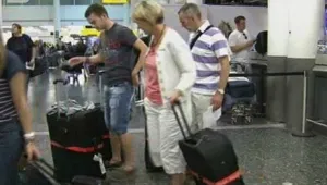 Буен пътник принуди самолет за Амстердам да се върне в Сиатъл