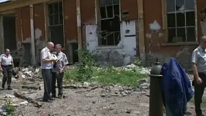 Загиналият при срутването бил нает за разрушаване на халета
