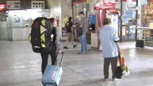 Чужденците често се губят на Централна гара в София