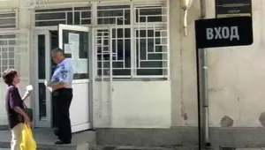 Не всички паспортни служби ще почиват през август