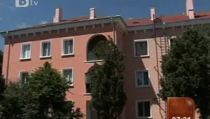 Междусъседски скандал спря саниренито на цял блок