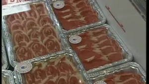 Откриха радиация в месото на японски крави 