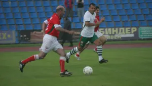 Звездите от САЩ'94 биха тима на Димитър Пенев