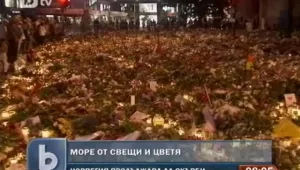 Хиляди свещи и море от цветя за жертвите на атентатите в Норвегия