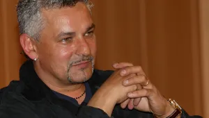 Роберто Баджо става треньор, поема Модена