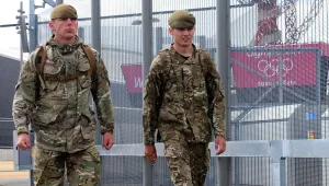 Великобритания мобилизира още 2 хиляди военни за охрана на Игрите