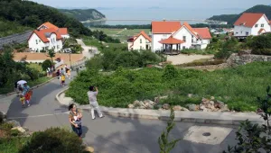Много бира и вурстове – типичното баварско село...в Южна Корея