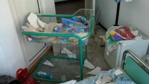Баща осъди Първа АГ болница заради срутване на мазилка
