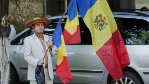 Трима действащи румънски министри разследвани за конфликт на интереси