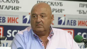 Венци Стефанов за футболистите: Само дето не ги завивам вече, а те ме опозориха
