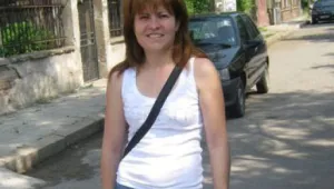 Да помогнем на 30- годишната Цветелина Пейчинова, която е болна от рак на костите