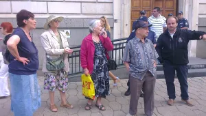 50 души на протест срещу блокадите на улиците
