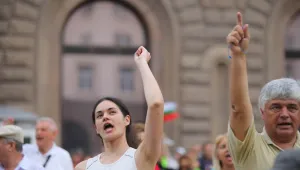 Гледайте протеста на живо тук!