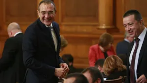 БСП спъва и бюджетната актуализация, и оставката на правителството