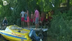 Рибари и водолази спасяват лодки, пострадали в потопа
