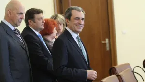 Кабинетът разпредели милиони, 1 от тях - за противоградови ракети